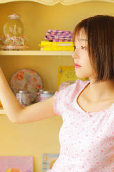年轻的女教师免费观看